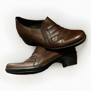 Clarks Women's Emslie Willa Shootie Mahogany Size 10 Ankle Boots Booties‎